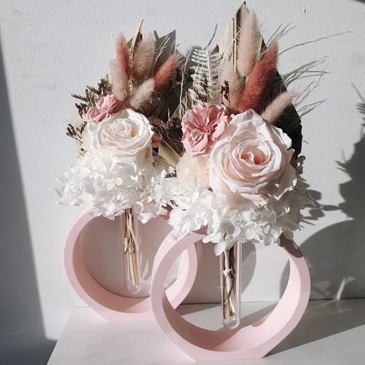 Propagation Vase with Dried Flower Posy - Gift Boxed (PRE-ORDER)