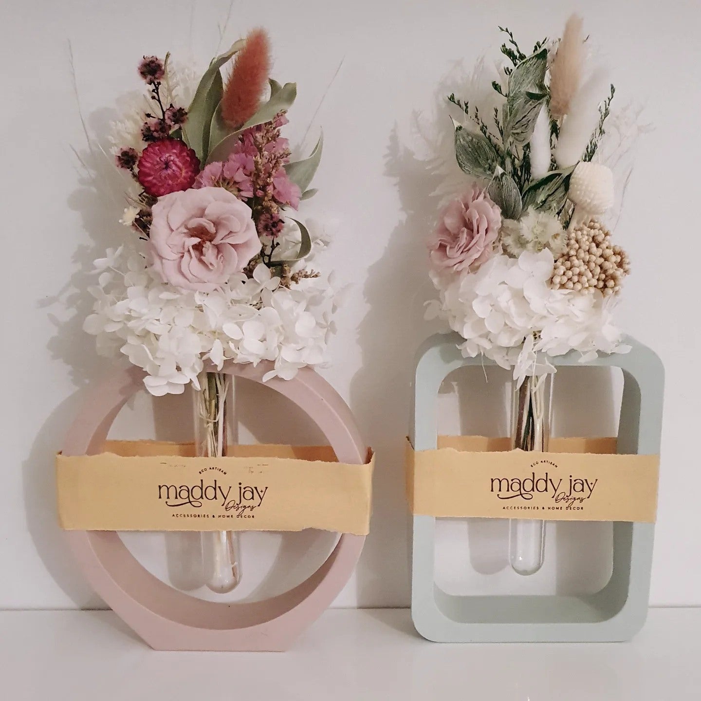 Propagation Vase with Dried Flower Posy - Gift Boxed (PRE-ORDER)