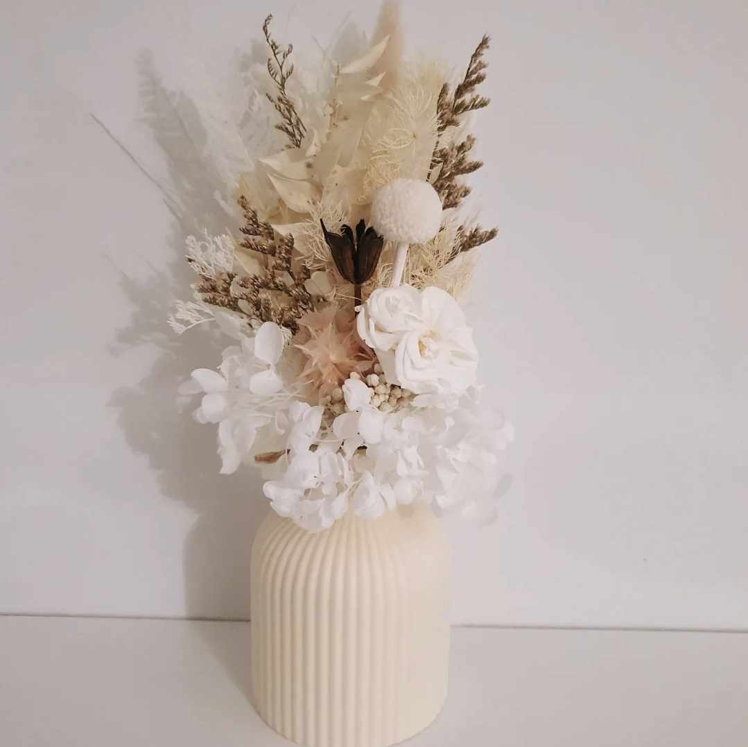 Bud Vase with Dried Flower Posy - Gift Boxed (PRE-ORDER)